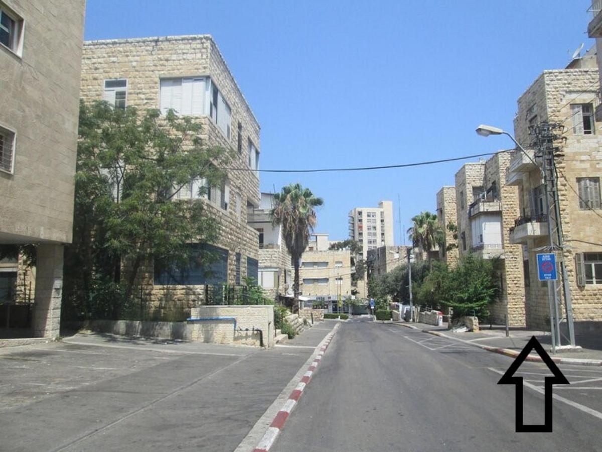 Guesthouse Comfy - Separate Rooms In The Apartment For A Relaxing Holiday Haifa Bagian luar foto
