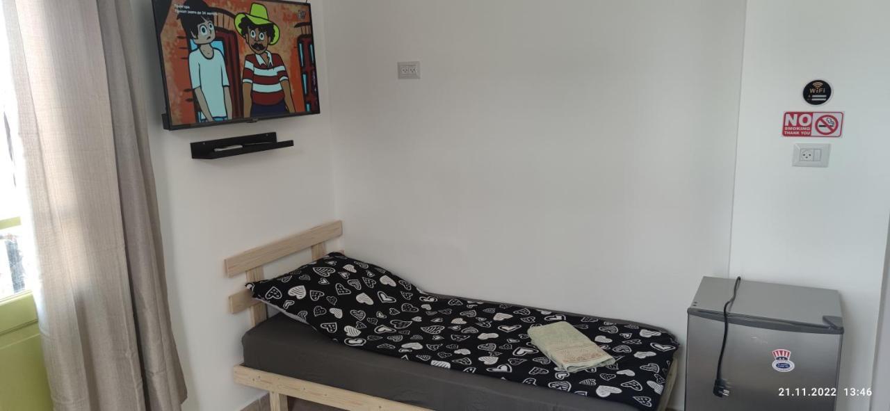 Guesthouse Comfy - Separate Rooms In The Apartment For A Relaxing Holiday Haifa Bagian luar foto