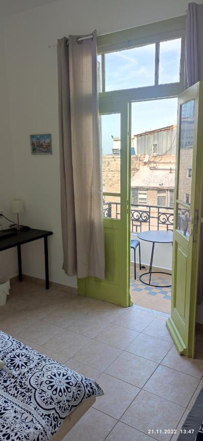 Guesthouse Comfy - Separate Rooms In The Apartment For A Relaxing Holiday Haifa Bagian luar foto