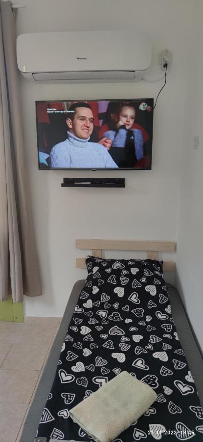 Guesthouse Comfy - Separate Rooms In The Apartment For A Relaxing Holiday Haifa Bagian luar foto
